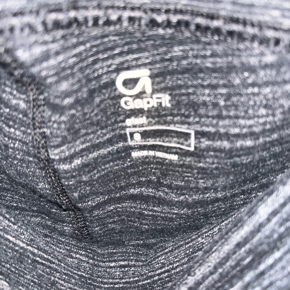 2/$15 Woman’s GapFit small legging (black/white/gray) - Picture 4 of 8